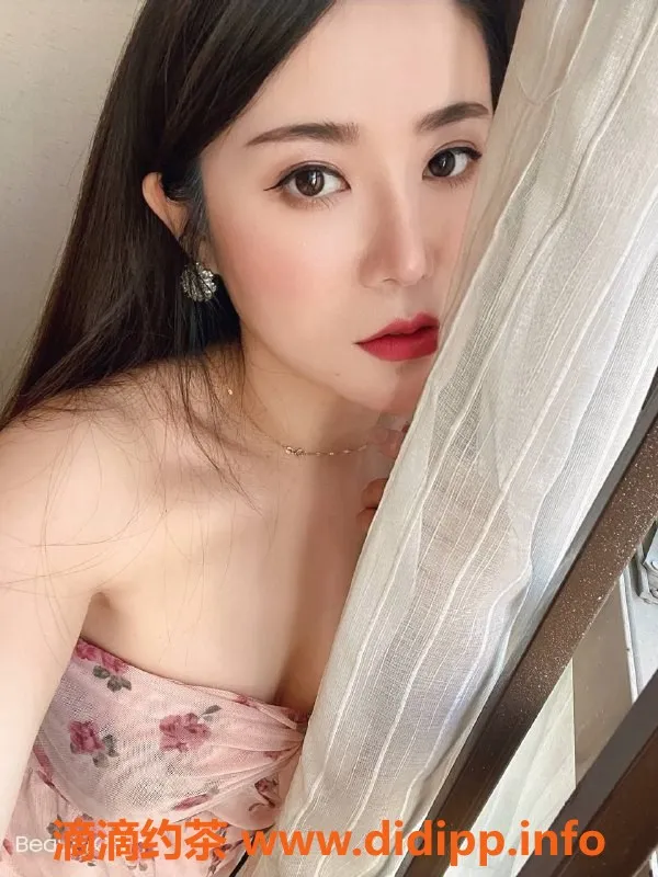 深圳楼凤-罗湖慧慧，800元深喉接吻服务推荐