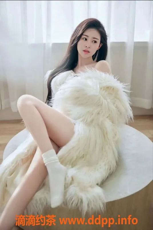 北京楼凤-丰台角门东芒果，清纯长腿妹子等你来约！