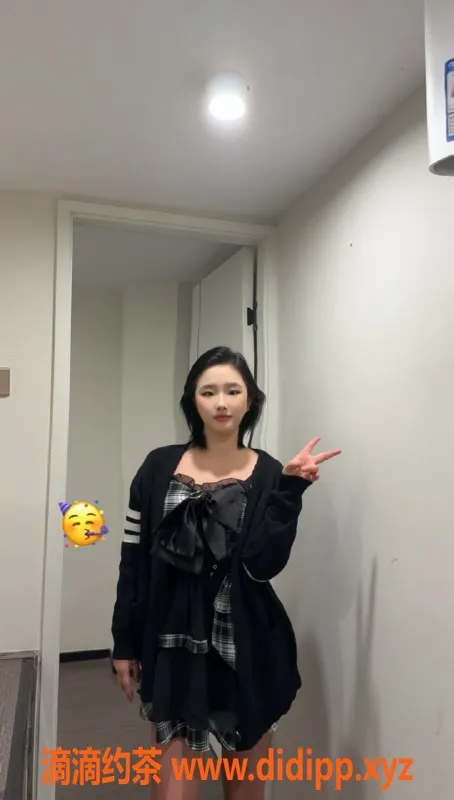 成都楼凤资源信息,成都花花，155厘米巨乳丰满嫩妹，400元享受