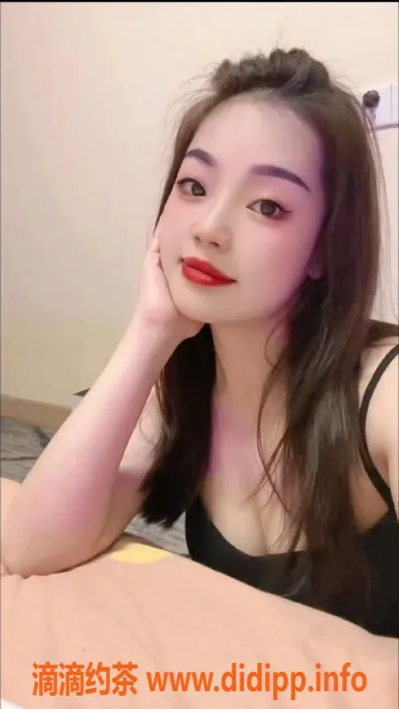 上海楼凤-普陀乔妹：162cm C杯，服务超赞，700元起