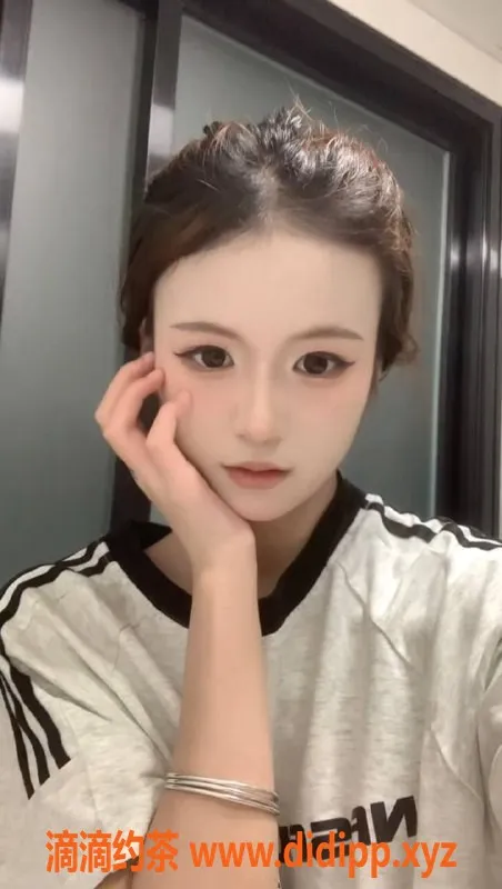 东莞楼凤资源信息,万江苹果（白虎）服务细致，价位合理