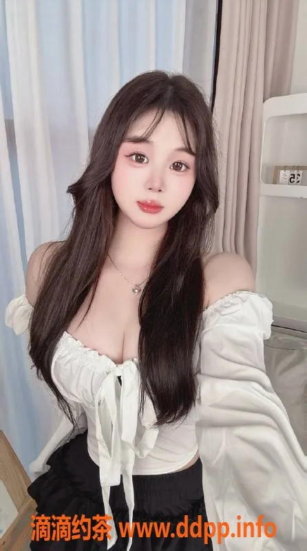 成都楼凤-武侯区怀夕，18岁嫩妹服务态度超好