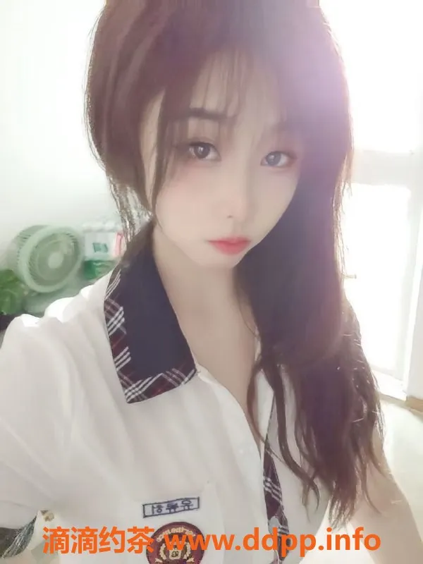 上海楼凤-徐汇小樱，166高挑36D大胸嫩妹，价格亲民