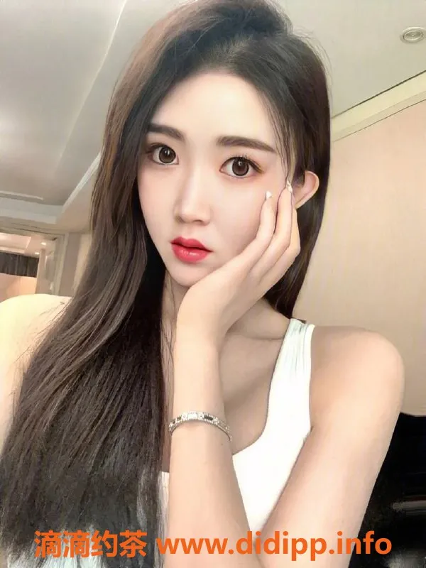 深圳楼凤资源信息,龙华嫩妹小贝壳，私聊只需800元起