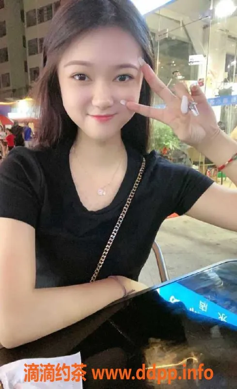 广州楼凤资源信息,广州白云嫩妹诗雨，23岁 温柔老师提供优质服务