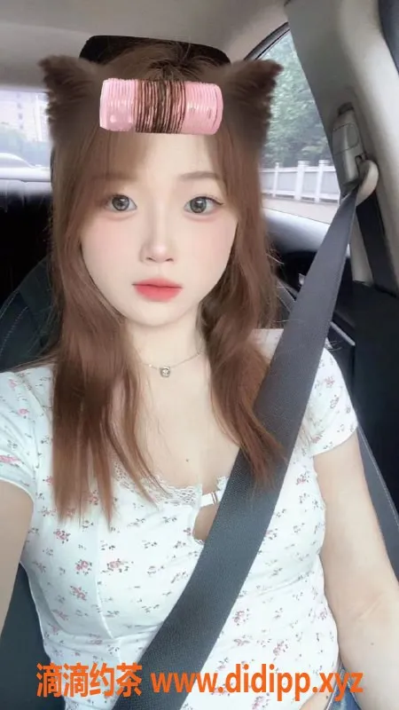 成都楼凤-成华区18岁小意，微胖可爱，口活一级棒