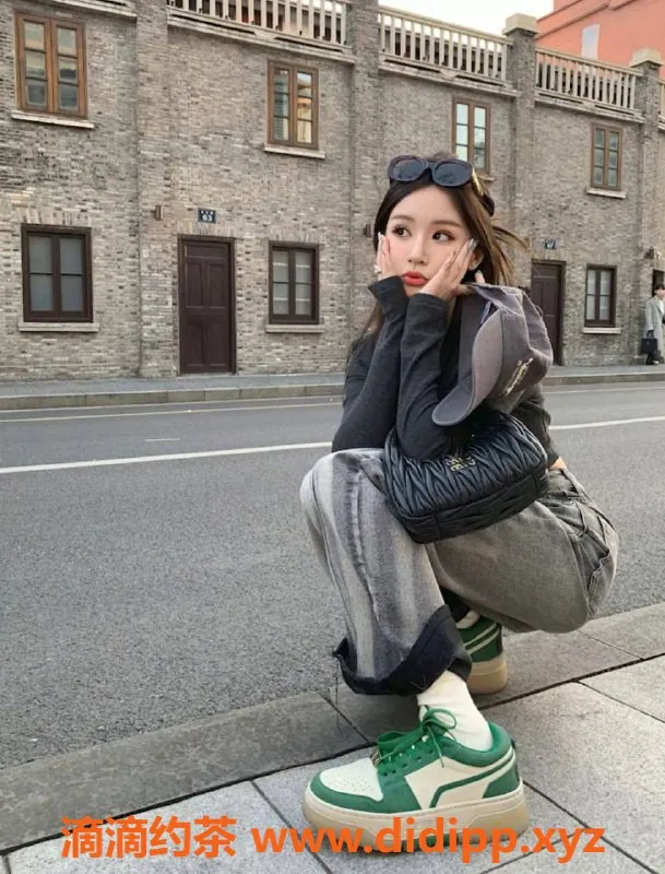 上海楼凤-静安伊莉福利拍卖，原价1600P现1200P