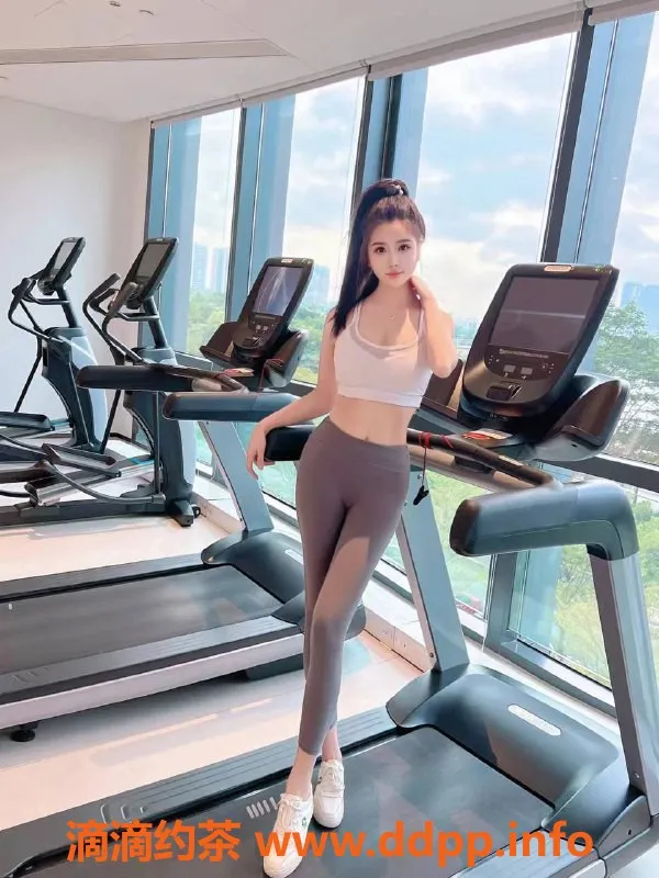 深圳楼凤-小雪 168身高 34C胸围 23岁优质服务