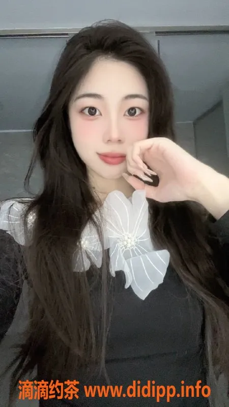 佛山楼凤-佛山南海区丫丫，19岁，165身高，600元代言