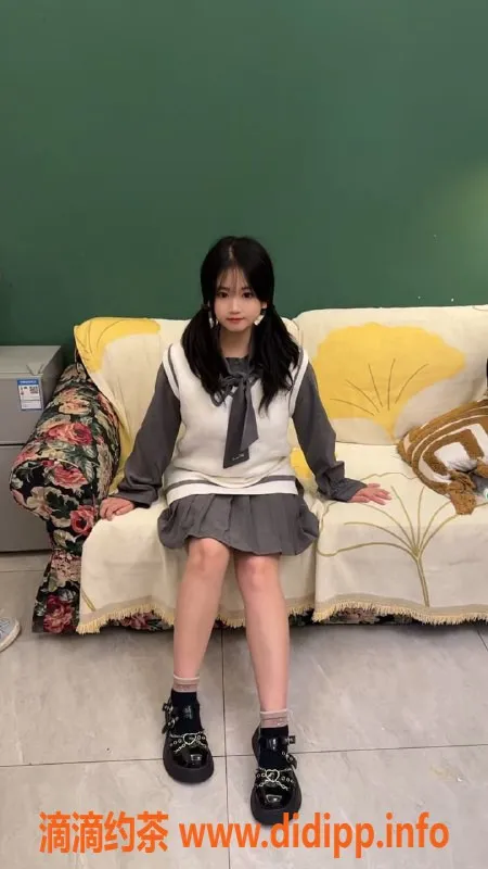 成都楼凤-成都石榴 158cm娇媚肉感妹 500元体验