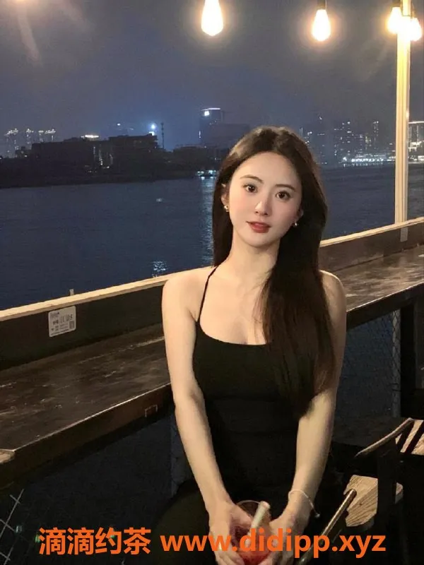 深圳楼凤-龙华嫩妹俪人，课费仅P1800起