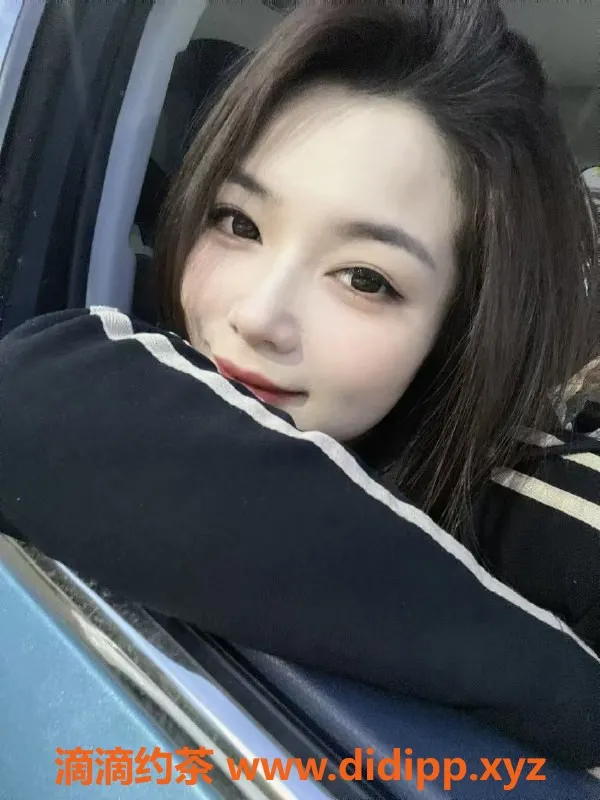 成都楼凤-成都泡泡糖，25岁巨乳少妇，400元体验服务