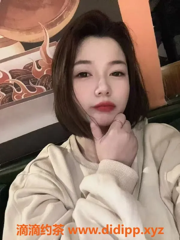 成都楼凤-成都泡泡糖，25岁巨乳少妇，400元体验服务