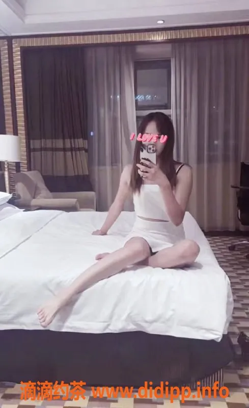 成都楼凤-武侯区昕妍，灵活服务，课程费用见菜单