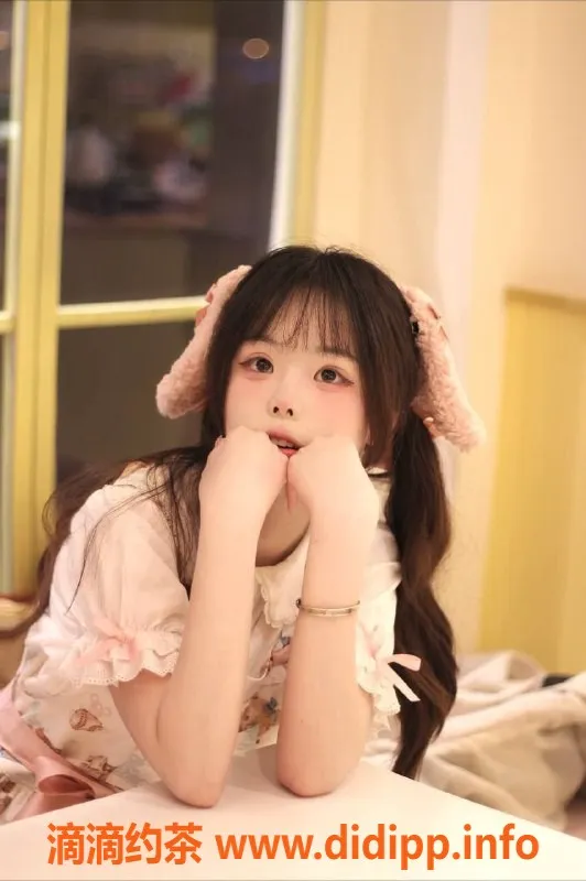 北京楼凤-18岁嫩妹佳亦，千元档服务，百子湾驻场