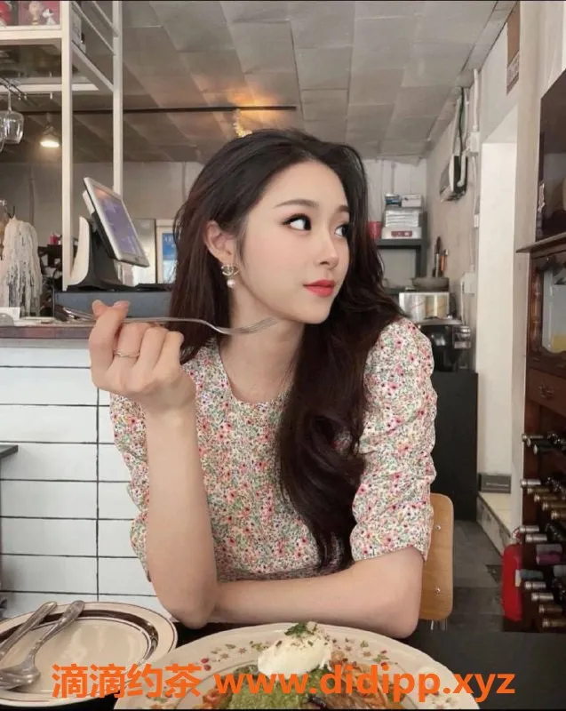 上海楼凤-虞姬老师福利拍卖，原价2800优惠至2400