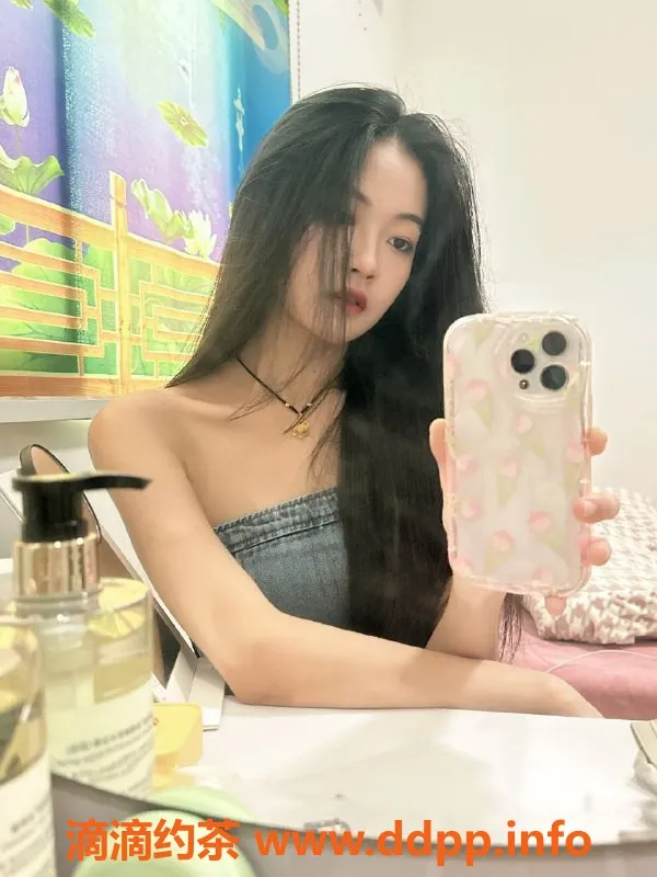 成都楼凤-茹茹：成华区20岁白嫩南方妹子，腰臀比完美