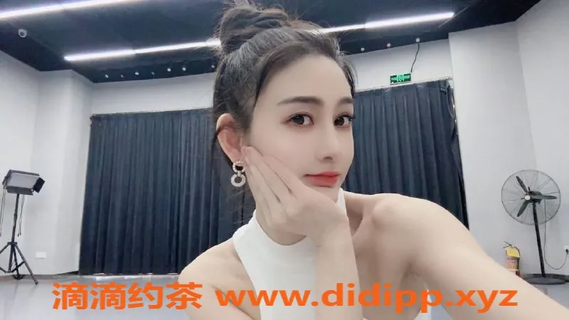 杭州楼凤-雅雯，拱墅区24岁大长腿兼职美女