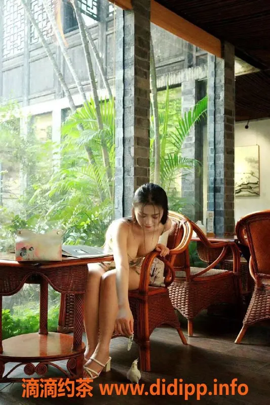 杭州楼凤-拱墅区晴儿，青春活力的完美选择