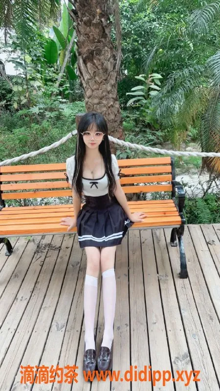 成都楼凤-锦江区乖乖18岁嫩妹，身高158，600元体验！