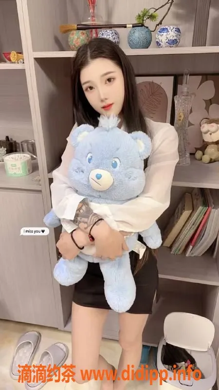 佛山楼凤资源信息,佛山桂城诗诗，800元约会，1500元双飞