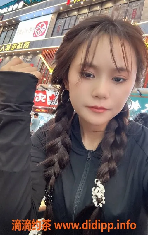 广州楼凤-白云兜兜，69p御姐，600p开房体验