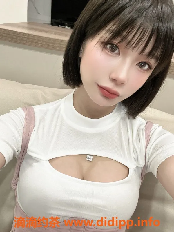 上海楼凤-黄浦梓瑜，168高45轻盈，1300起步