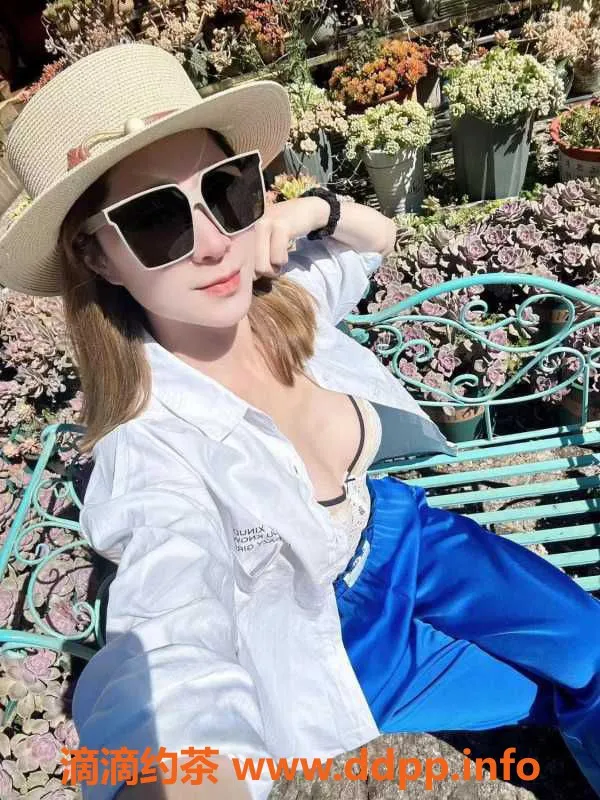 广州楼凤-广州天河兼职老师，可可，24岁，166cm，800元40分钟