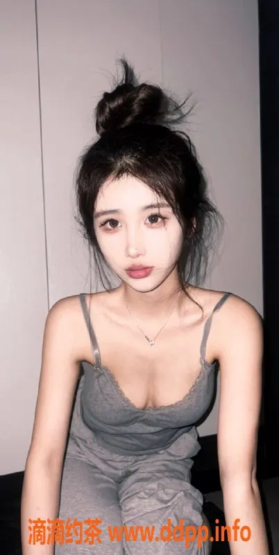 深圳楼凤-深圳福田嫩妹，2000元舌吻服务