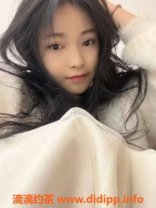 长沙上门服务-芙蓉区琳琳，165cm巨乳妹子，上门服务 600p