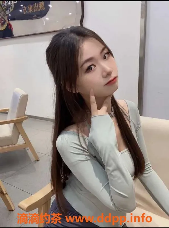 广州楼凤-花都老师悠悠 21岁 165cm 46kg 36C