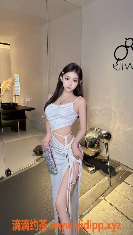 成都外围-成都嫩妹乔伊，23岁，身高167，500起，服务多样