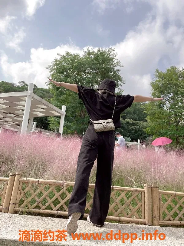 深圳楼凤资源信息,深圳南山伊娜，600元大胸服务等你体验！