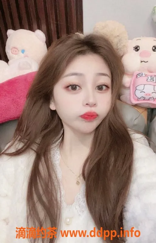 北京楼凤-呆呆｜朝阳酒仙桥24岁新人｜陪浴与胸推体验