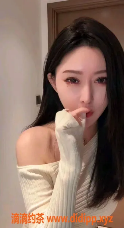 武汉楼凤-武昌露露，服务好身材棒，直击你的心！