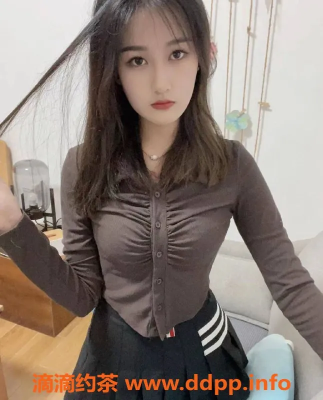 深圳楼凤资源信息,龙华 丫头 170cm C杯，1300元起魅力服务