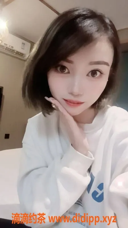 成都楼凤-新都雅琪，27岁，160身高，服务态度超棒！