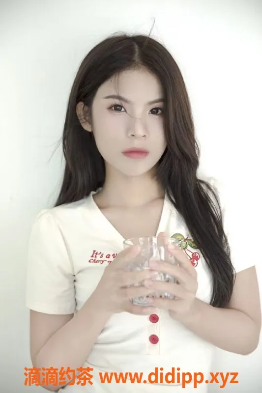 武汉楼凤-园林路廖廖，身材火辣，预约即享服务