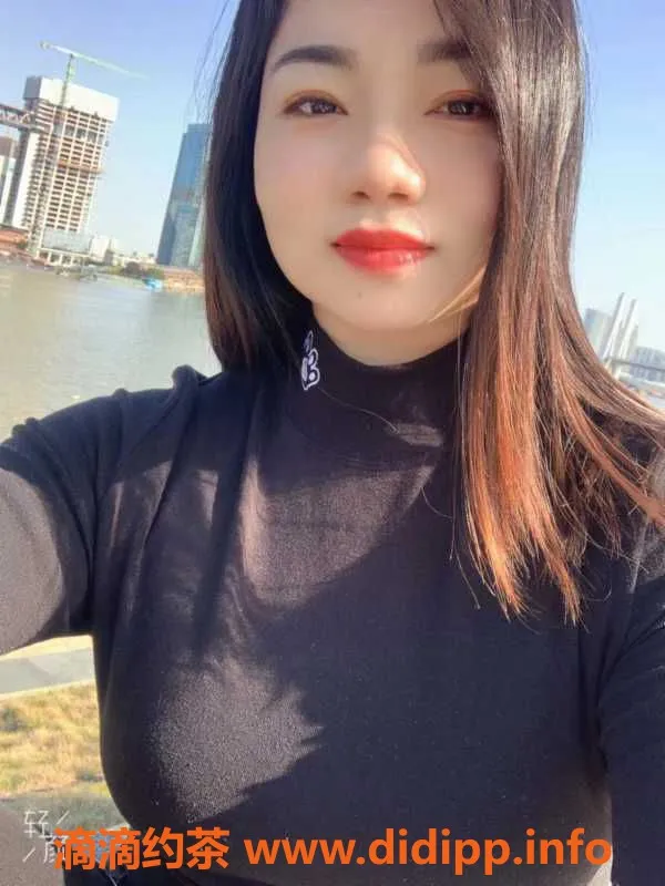 广州楼凤-番禺欲女M琳，158cm，56kg，399元畅享服务