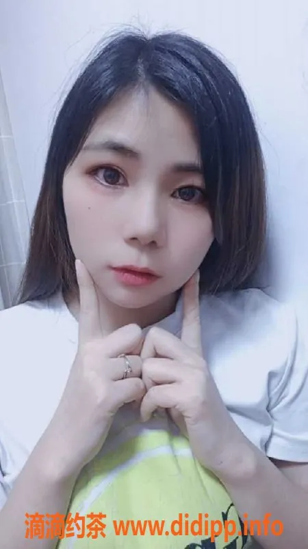 广州楼凤-广州嘉禾露儿25岁，161cm，49斤，胸围35D