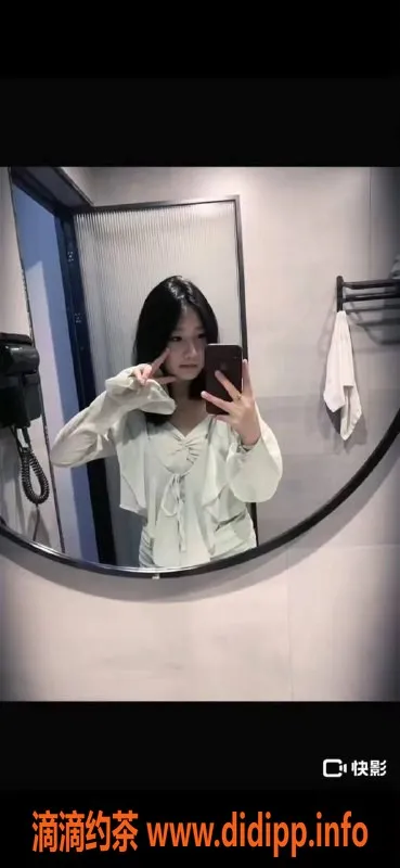 长沙-芙蓉区小颖19岁激情服务，69热辣体验