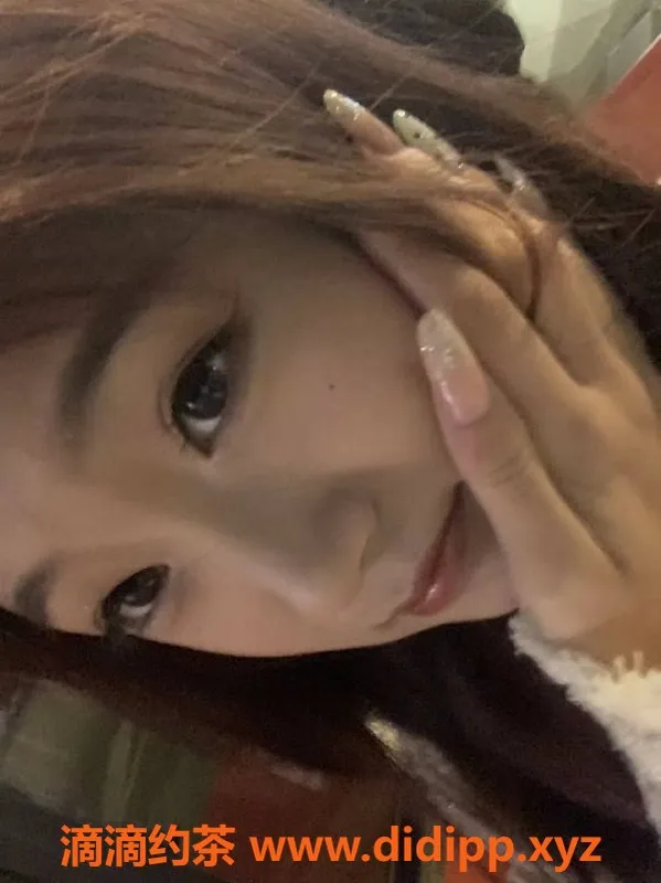 成都上门服务-成都16岁娇小妹诗诗，500元享服务