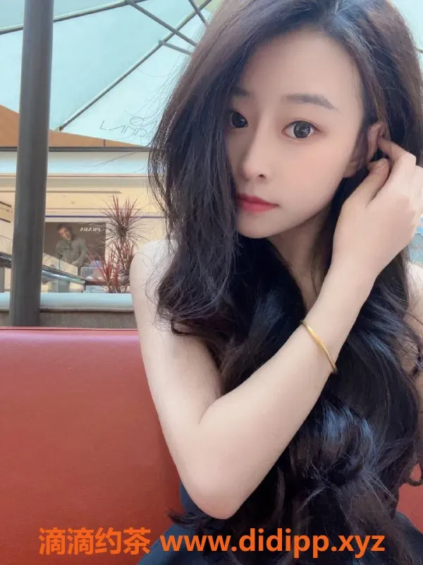 深圳楼凤-南山奈儿，166cm C罩杯，1600元体验