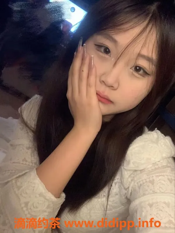 武汉楼凤-硚口区秋雅，性感白🐅来袭！