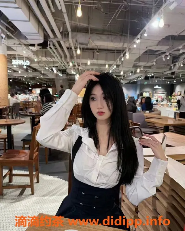 重庆楼凤资源信息,丽婷23，162cm，95斤，贴心御姐服务，700起