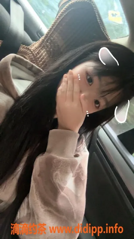 成都外围-成都欣小乖，16岁，162cm，90斤，服务优质，价格亲民