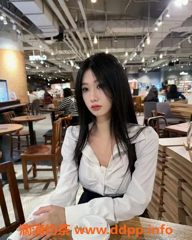 重庆楼凤-丽婷23，162cm，95斤，贴心御姐服务，700起