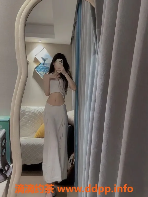 上海楼凤资源信息,闵行李泽雨，163/44KG嫩妹，制服鸳鸯浴服务