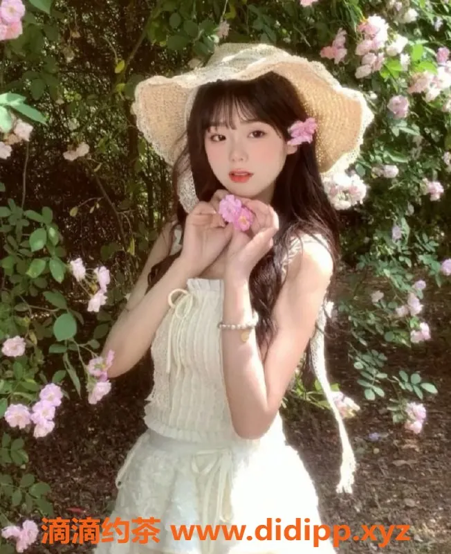 上海楼凤-闵行小茜，163cm嫩妹，1300起服务