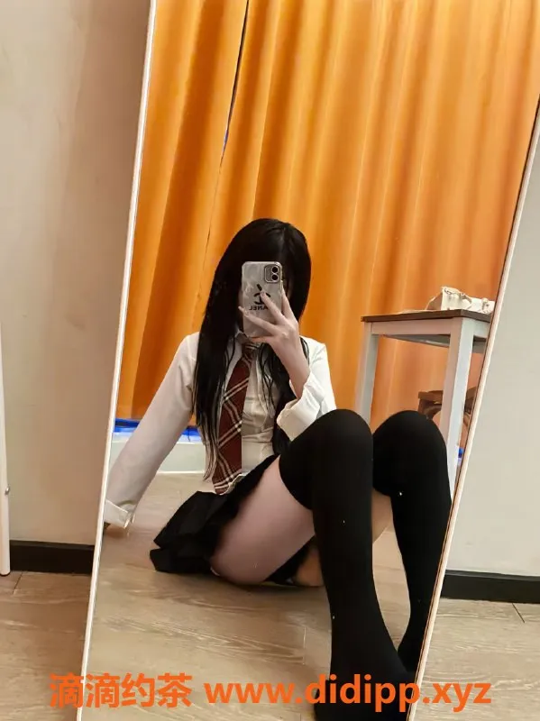 成都楼凤-成都悦悦 16岁 身高163 体重95 体验超值优惠